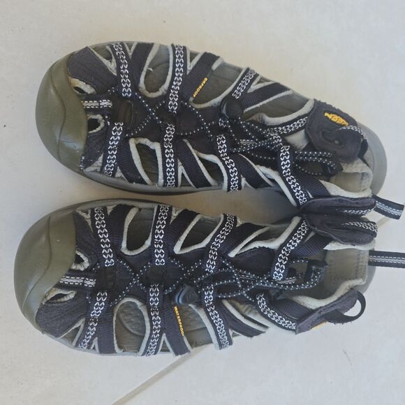 Keen Womans Whisper Sandals Size 10. - Picture 3 of 7